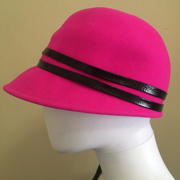 Pink Hat, Gabriel Amar Frank Olive Woolen Hat - Picture 10 of 15